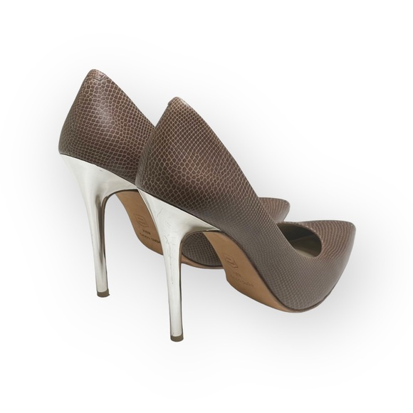 BCBG MaxAzria ❤︎ Onnie Snakeskin Leather Pump ❤︎ Mirror Stiletto Heel ❤︎ Taupe - Picture 4 of 16